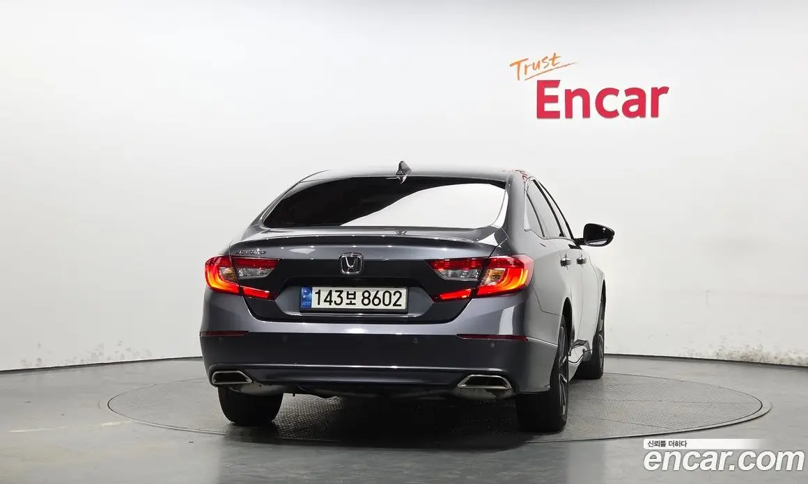 Honda Accord 2022 1.5 автомат (гидро), фото 4