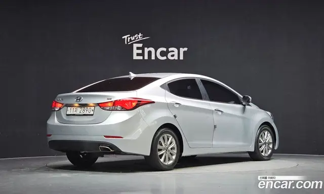 Hyundai Avante 2015 1.6 автомат (гидро), миниатюра 2