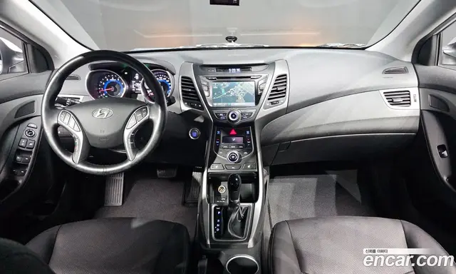 Hyundai Avante 2015 1.6 автомат (гидро), миниатюра 10