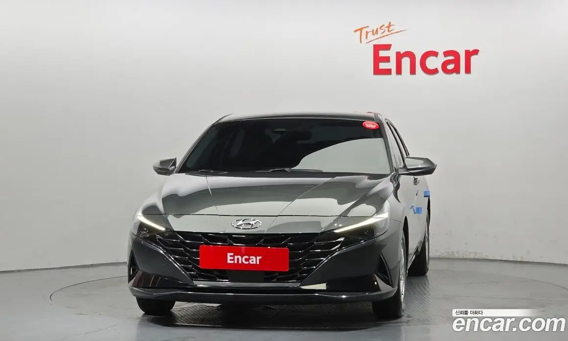 Hyundai Avante 2022 1.6 автомат (гидро), фото 3