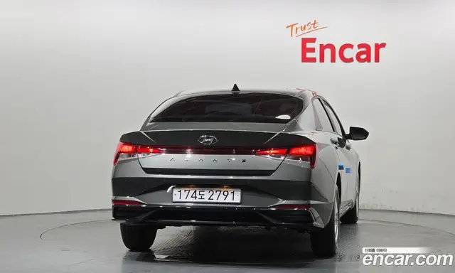 Hyundai Avante 2022 1.6 автомат (гидро), миниатюра 4
