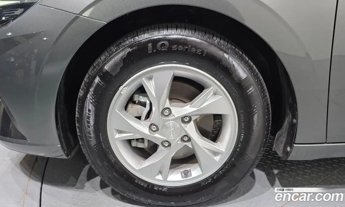 Hyundai Avante 2022 1.6 автомат (гидро), фото 5