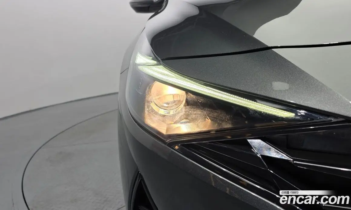 Hyundai Avante 2022 1.6 автомат (гидро), фото 8