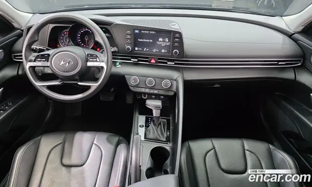 Hyundai Avante 2022 1.6 автомат (гидро), миниатюра 10