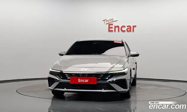 Hyundai Avante 2023 1.6 автомат (гидро), миниатюра 2