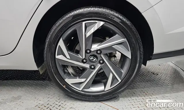Hyundai Avante 2023 1.6 автомат (гидро), миниатюра 6