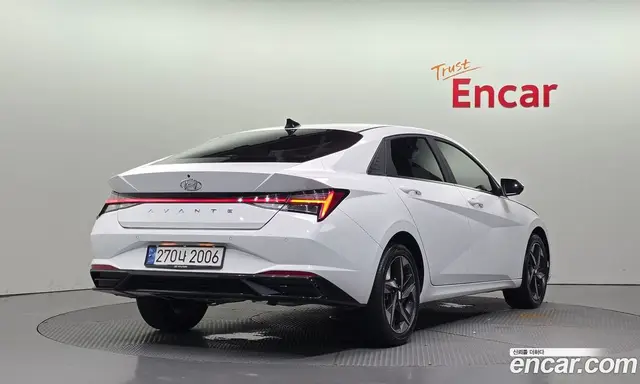 Hyundai Avante 2023 1.6 автомат (гидро), миниатюра 2