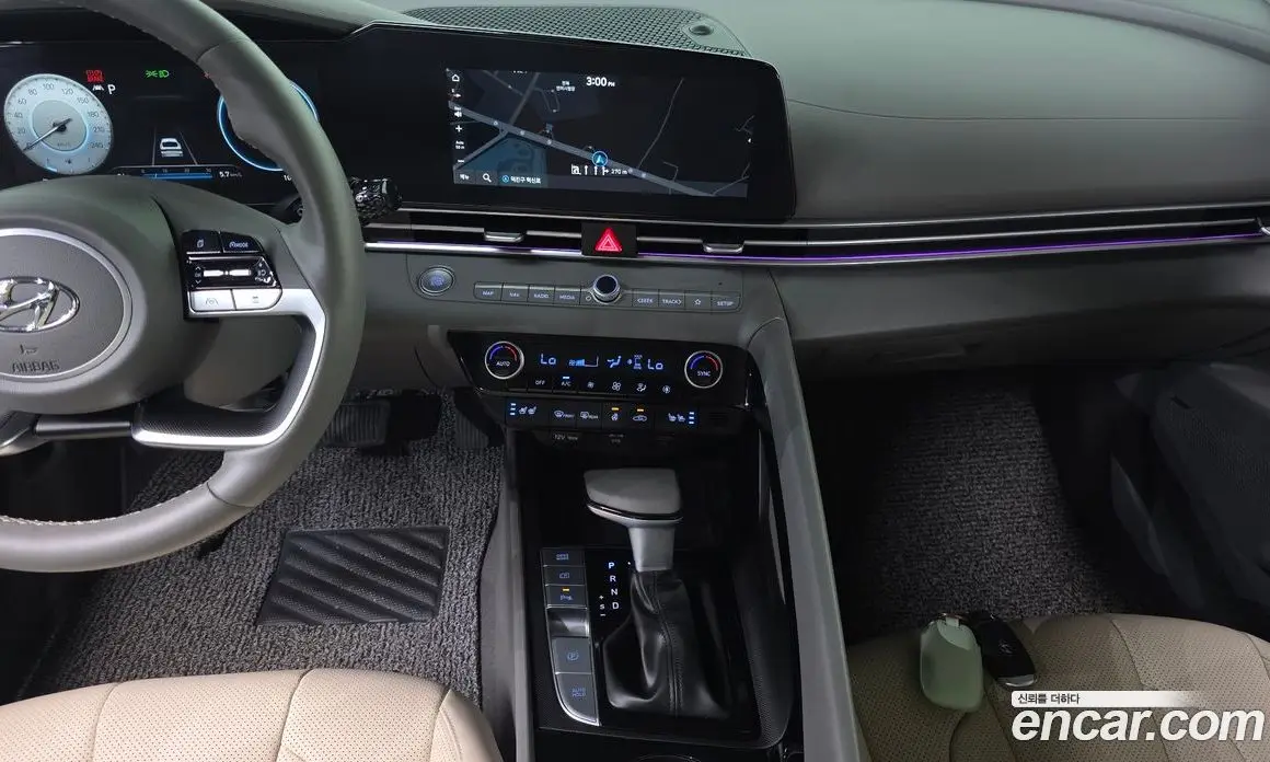 Hyundai Avante 2023 1.6 автомат (гидро), фото 20