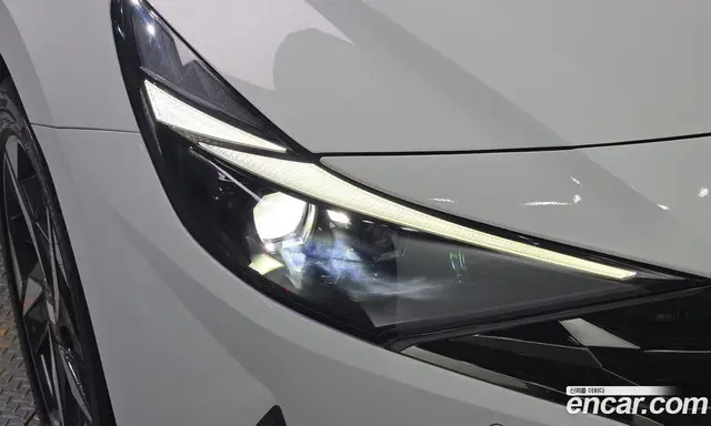 Hyundai Avante 2023 1.6 автомат (гидро), миниатюра 8