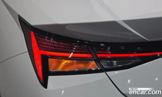 Hyundai Avante 2023 1.6 автомат (гидро), миниатюра 9