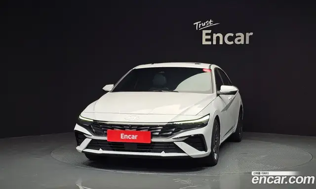 Hyundai Avante 2023 1.6 автомат (гидро), миниатюра 3