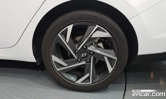 Hyundai Avante 2023 1.6 автомат (гидро), миниатюра 7