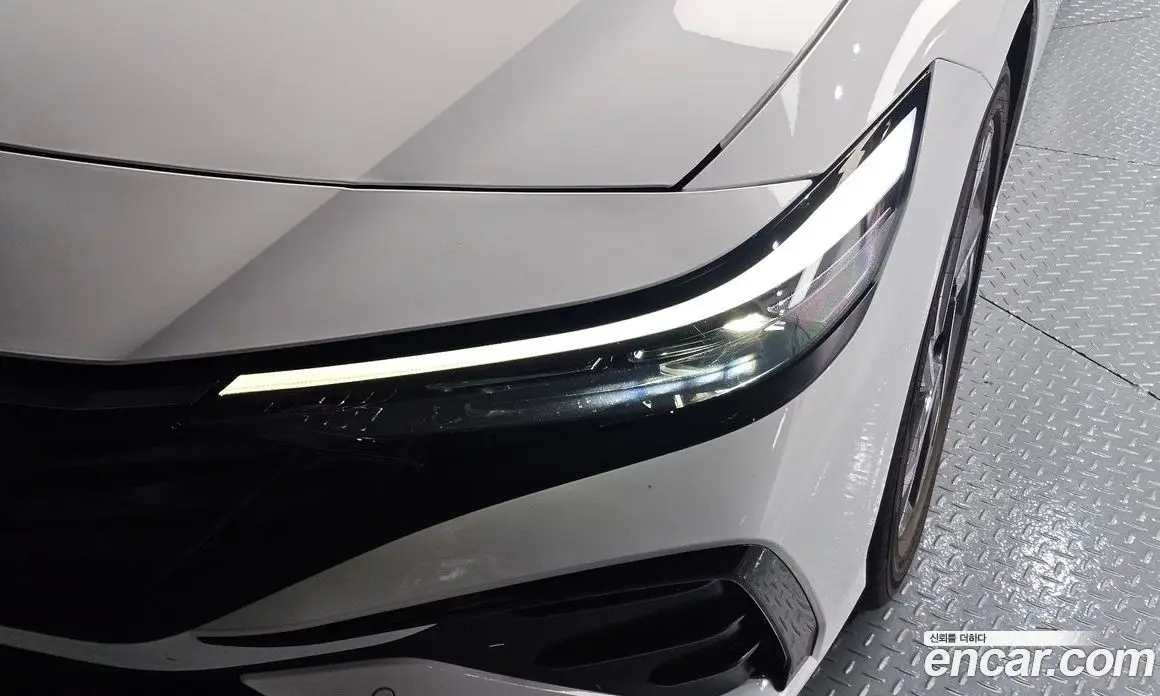 Hyundai Avante 2023 1.6 автомат (гидро), фото 8