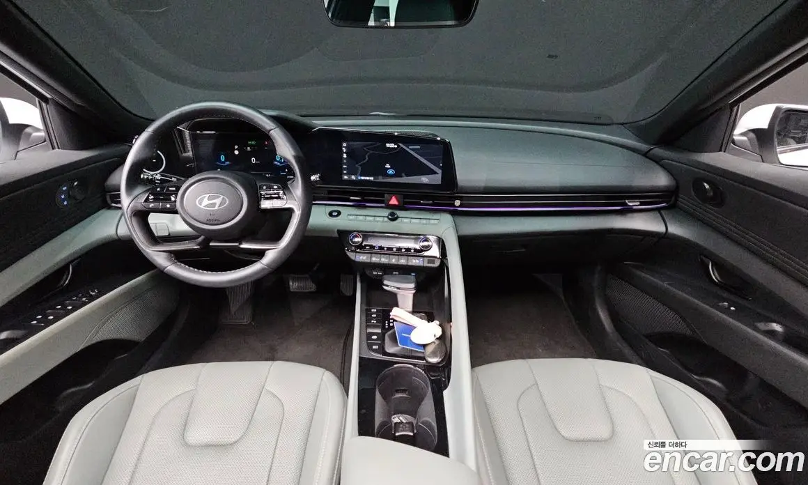 Hyundai Avante 2023 1.6 автомат (гидро), фото 10