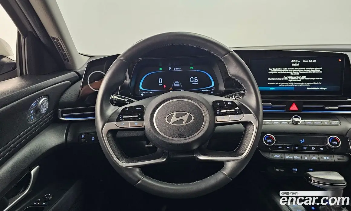 Hyundai Avante 2024 1.6 автомат (гидро), фото 13