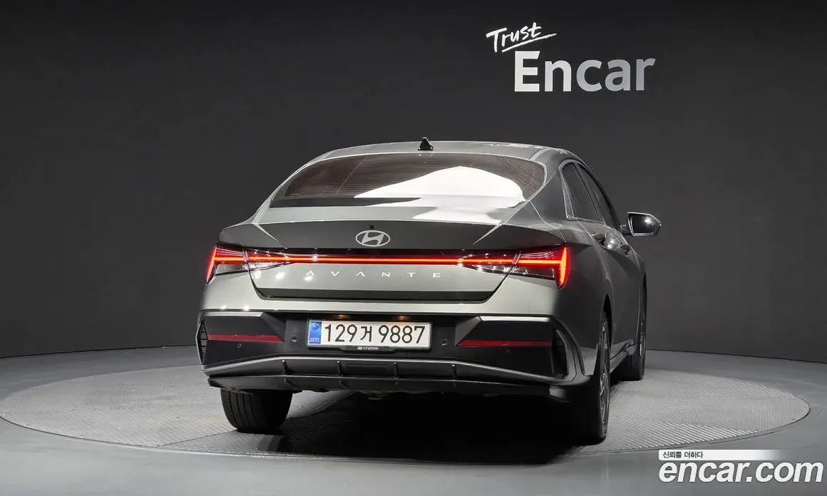 Hyundai Avante 2025 1.6 автомат (гидро), фото 4