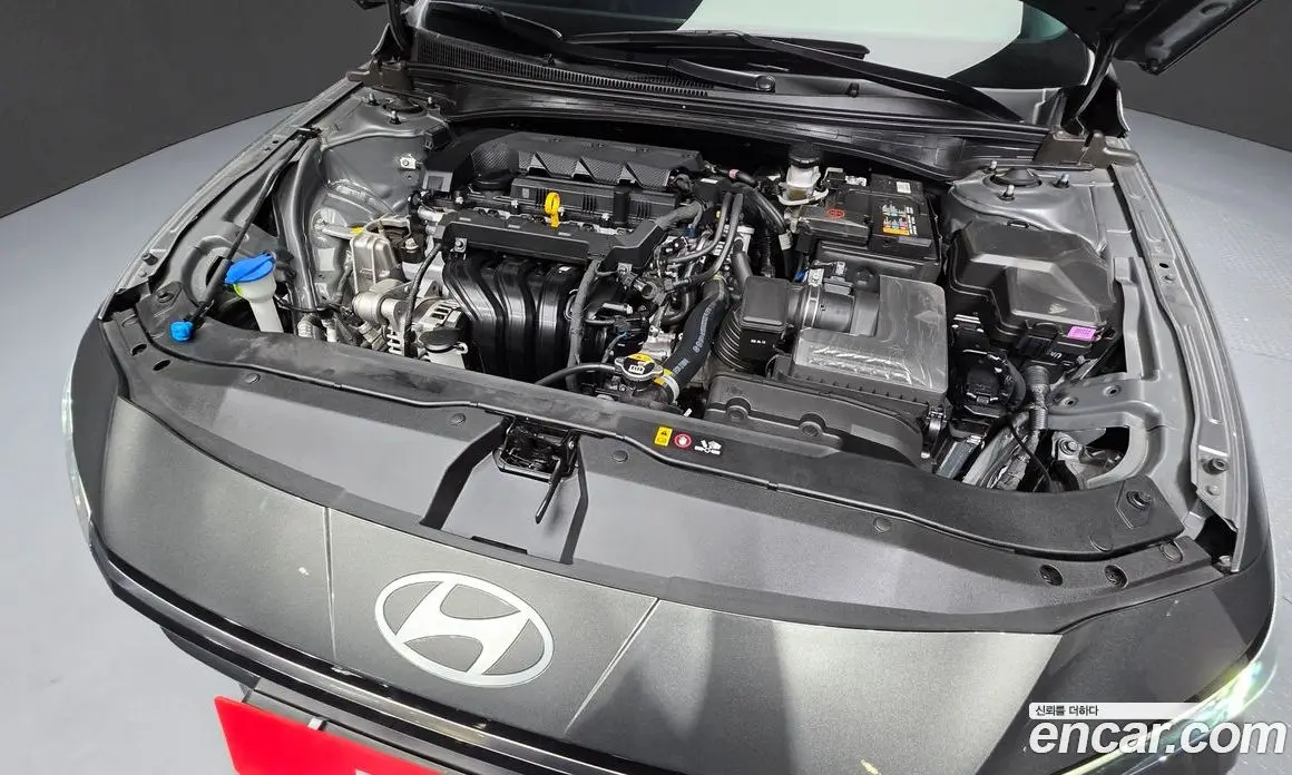 Hyundai Avante 2025 1.6 автомат (гидро), фото 6
