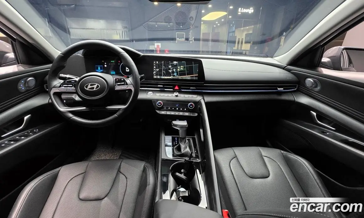 Hyundai Avante 2025 1.6 автомат (гидро), фото 7