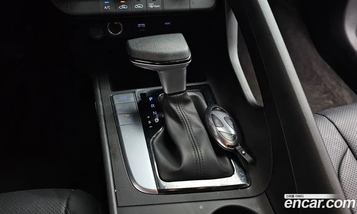 Hyundai Avante 2026 1.6 автомат (гидро), фото 12
