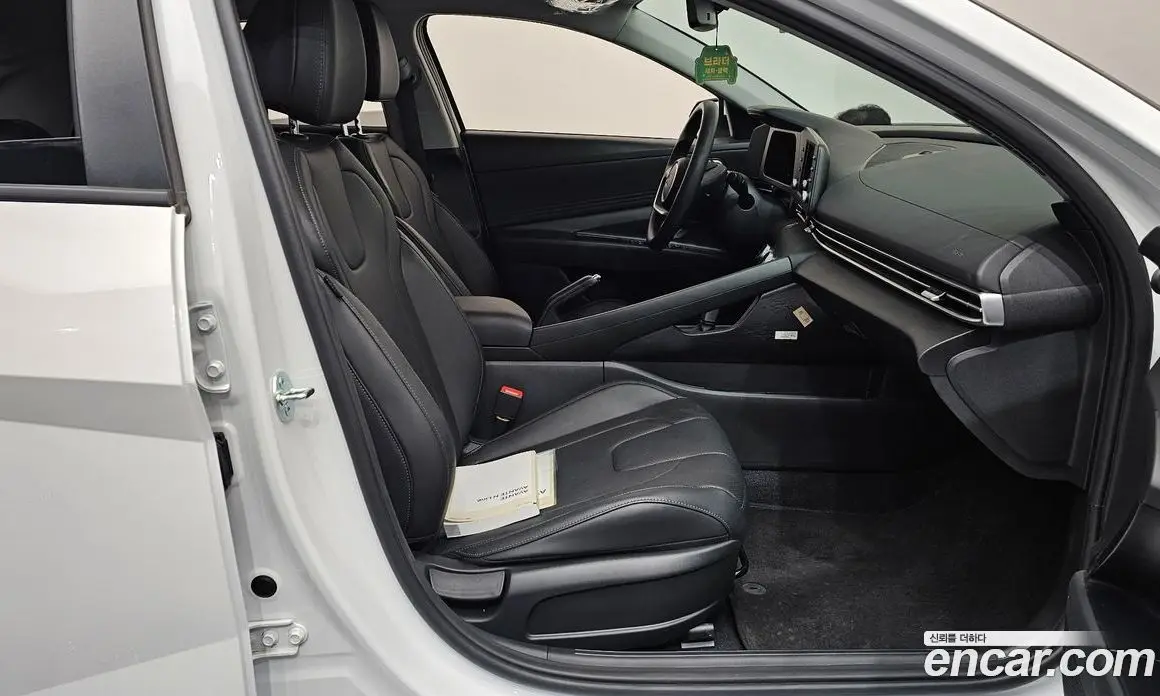 Hyundai Avante 2026 1.6 автомат (гидро), фото 16