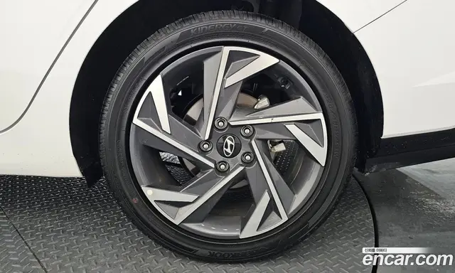 Hyundai Avante 2026 1.6 автомат (гидро), миниатюра 7