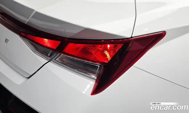 Hyundai Avante 2026 1.6 автомат (гидро), миниатюра 9