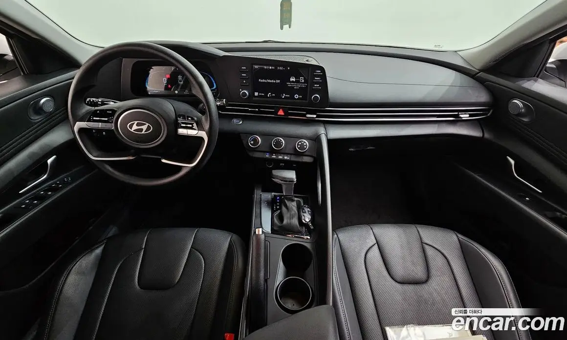 Hyundai Avante 2026 1.6 автомат (гидро), фото 10