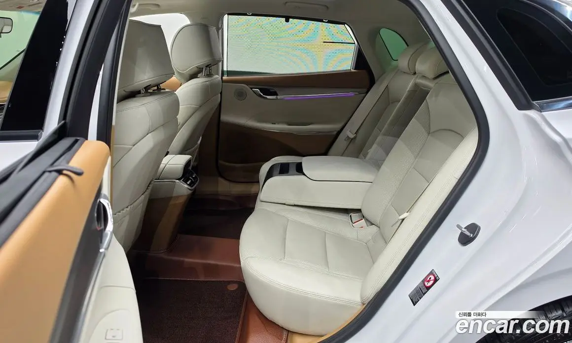 Hyundai Grandeur 2022 2.5 автомат (гидро), фото 11