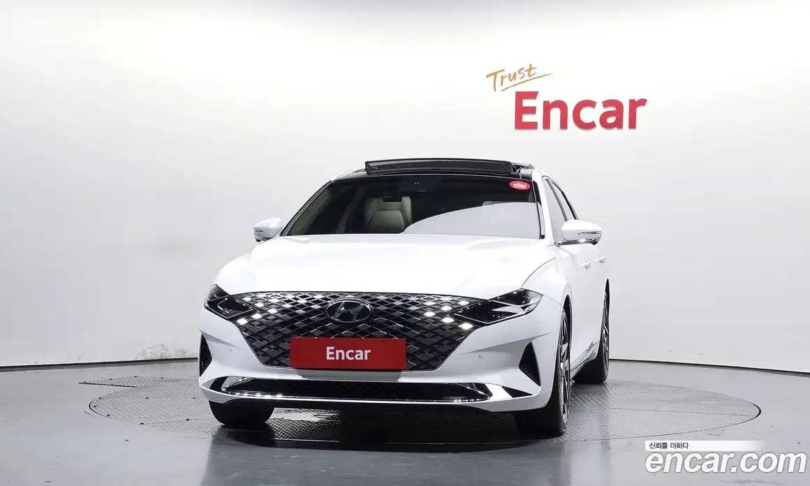 Hyundai Grandeur 2022 2.5 автомат (гидро), фото 3