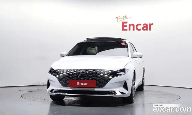 Hyundai Grandeur 2022 2.5 автомат (гидро), миниатюра 3
