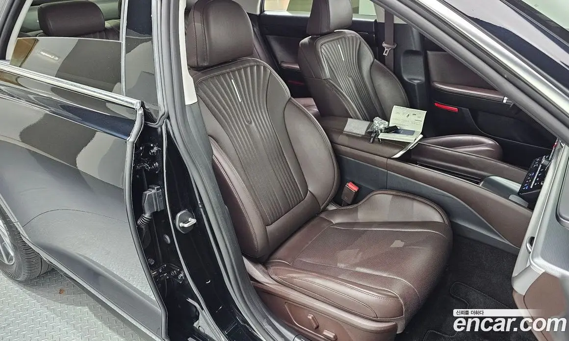 Hyundai Grandeur 2023 2.5 автомат (гидро), фото 17