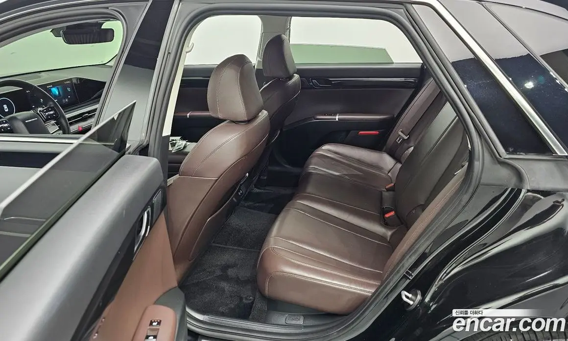 Hyundai Grandeur 2023 2.5 автомат (гидро), фото 18