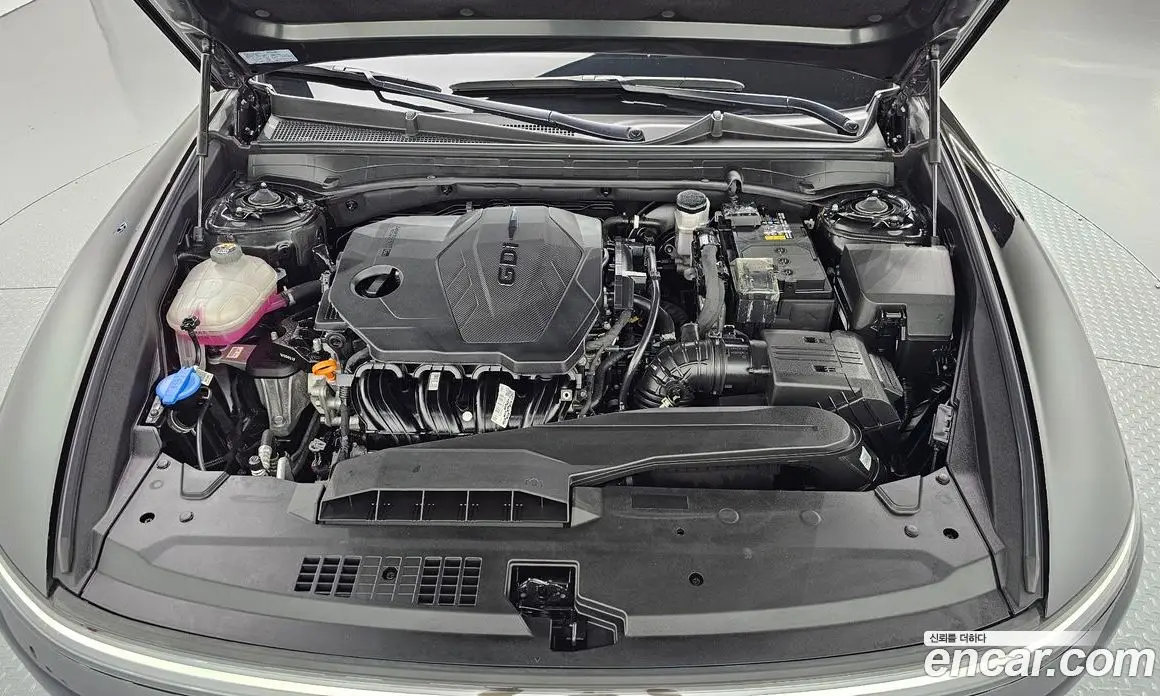 Hyundai Grandeur 2023 2.5 автомат (гидро), фото 6