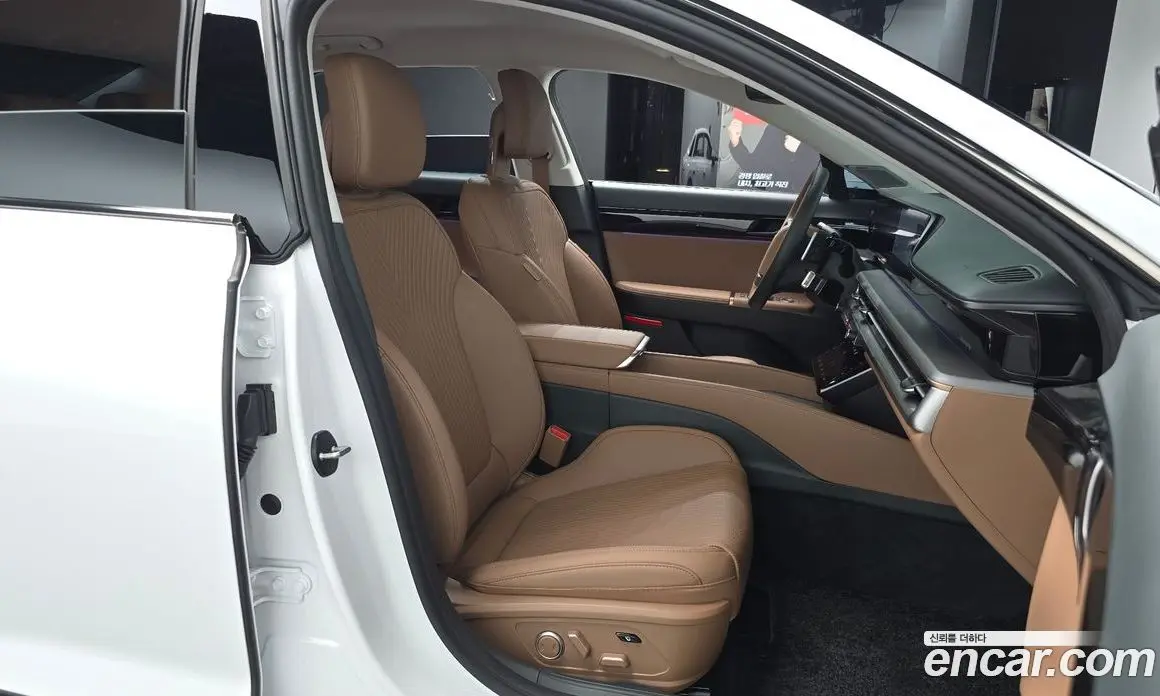 Hyundai Grandeur 2024 1.6 автомат (гидро), фото 16