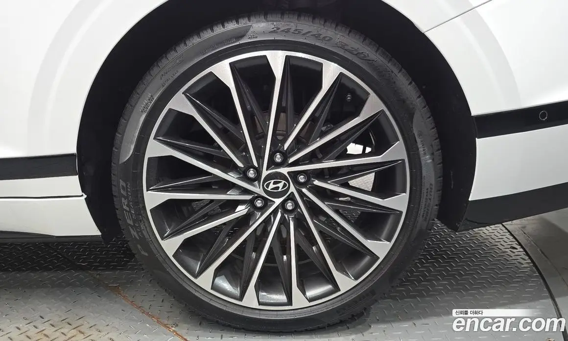 Hyundai Grandeur 2024 1.6 автомат (гидро), фото 6
