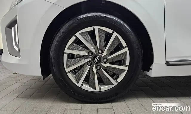 Hyundai Ioniq 2020 0.1 автомат (гидро), миниатюра 4