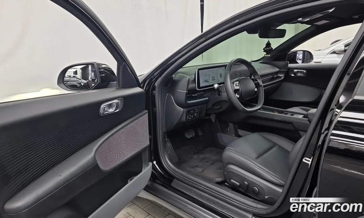 Hyundai Ioniq 6 2023 0.1 автомат (гидро), фото 13