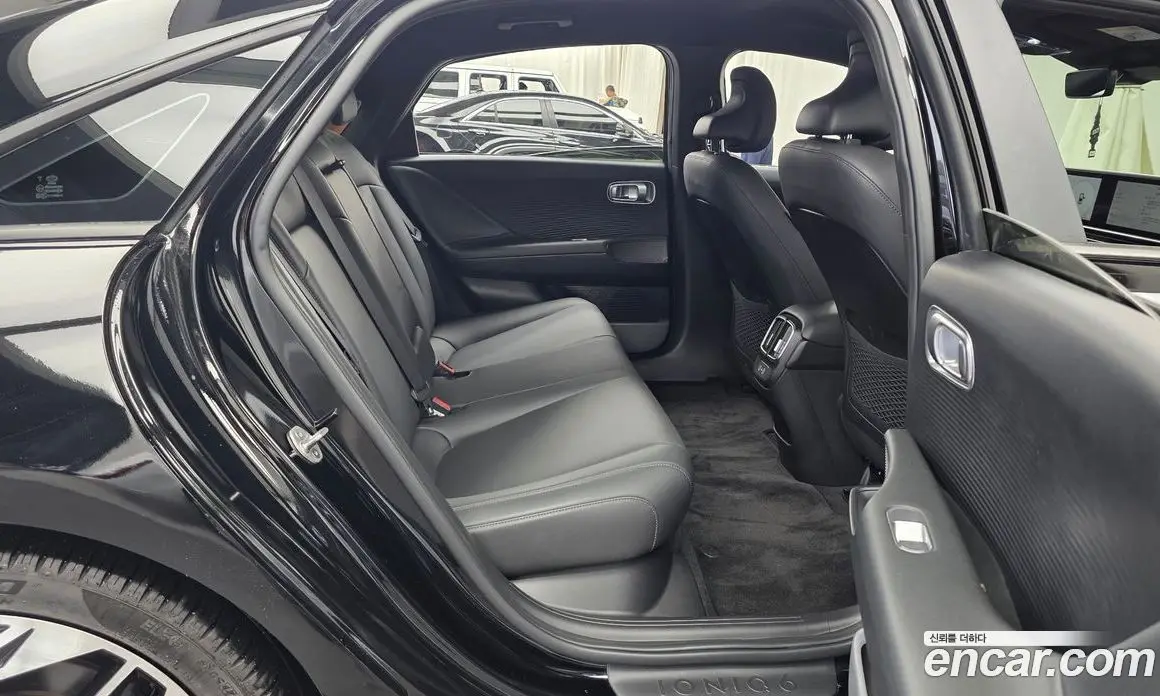 Hyundai Ioniq 6 2023 0.1 автомат (гидро), фото 17