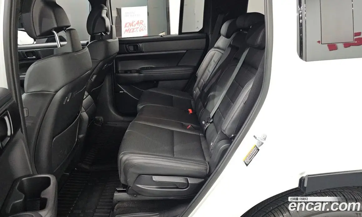 Hyundai Santa Fe 2024 1.6 автомат (гидро), фото 16