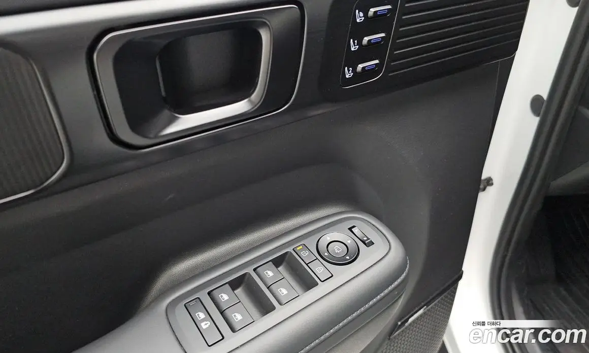 Hyundai Santa Fe 2024 1.6 автомат (гидро), фото 32