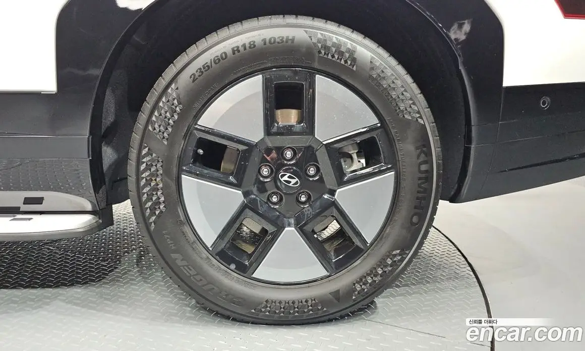 Hyundai Santa Fe 2024 1.6 автомат (гидро), фото 7