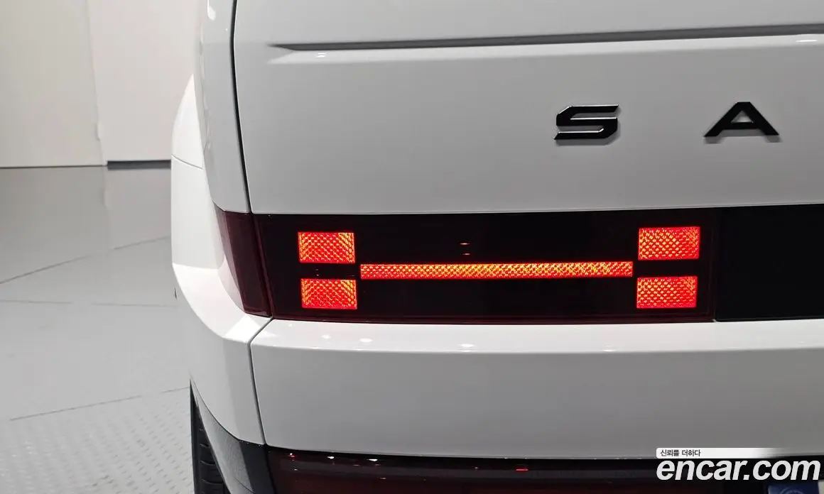 Hyundai Santa Fe 2024 1.6 автомат (гидро), фото 9