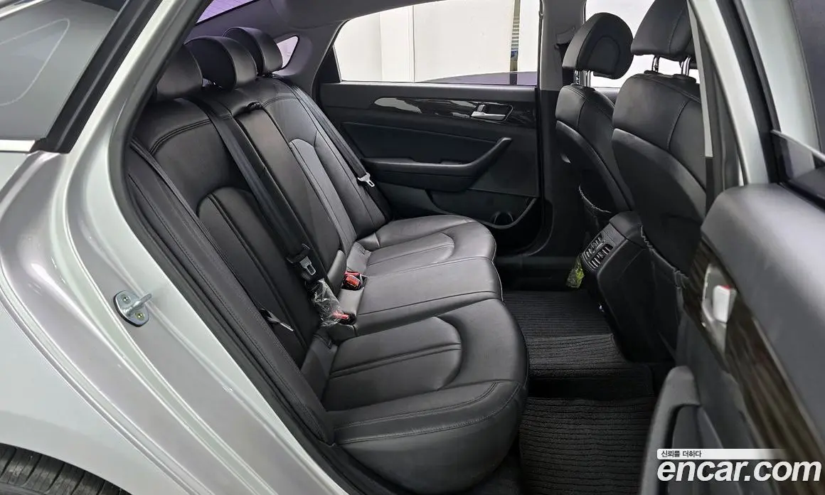 Hyundai Sonata 2014 2.0 автомат (гидро), фото 12