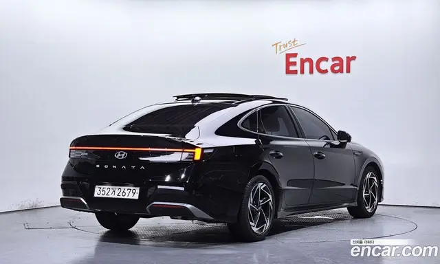 Hyundai Sonata 2023 2.0 автомат (гидро), миниатюра 2