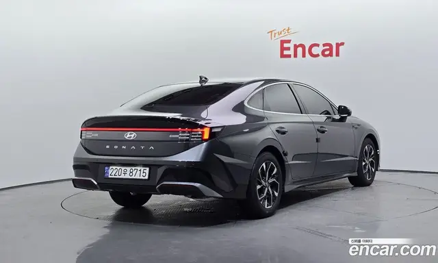 Hyundai Sonata 2024 2.0 автомат (гидро), миниатюра 2