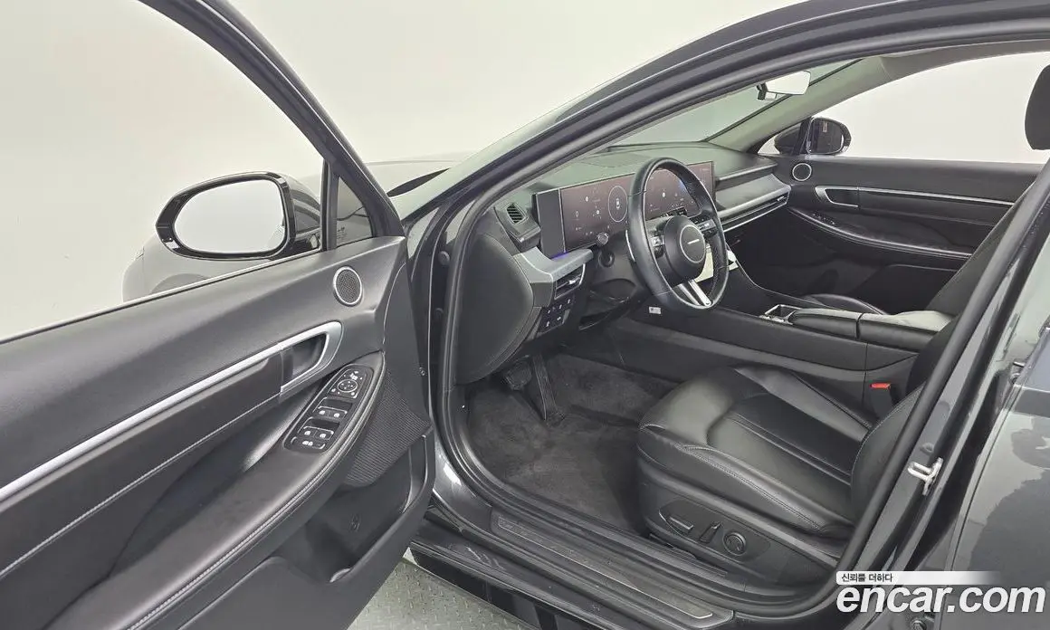 Hyundai Sonata 2024 2.0 автомат (гидро), фото 13