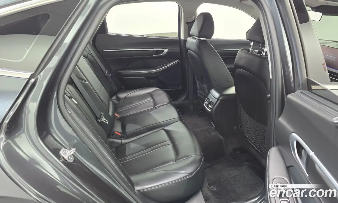 Hyundai Sonata 2024 2.0 автомат (гидро), фото 17