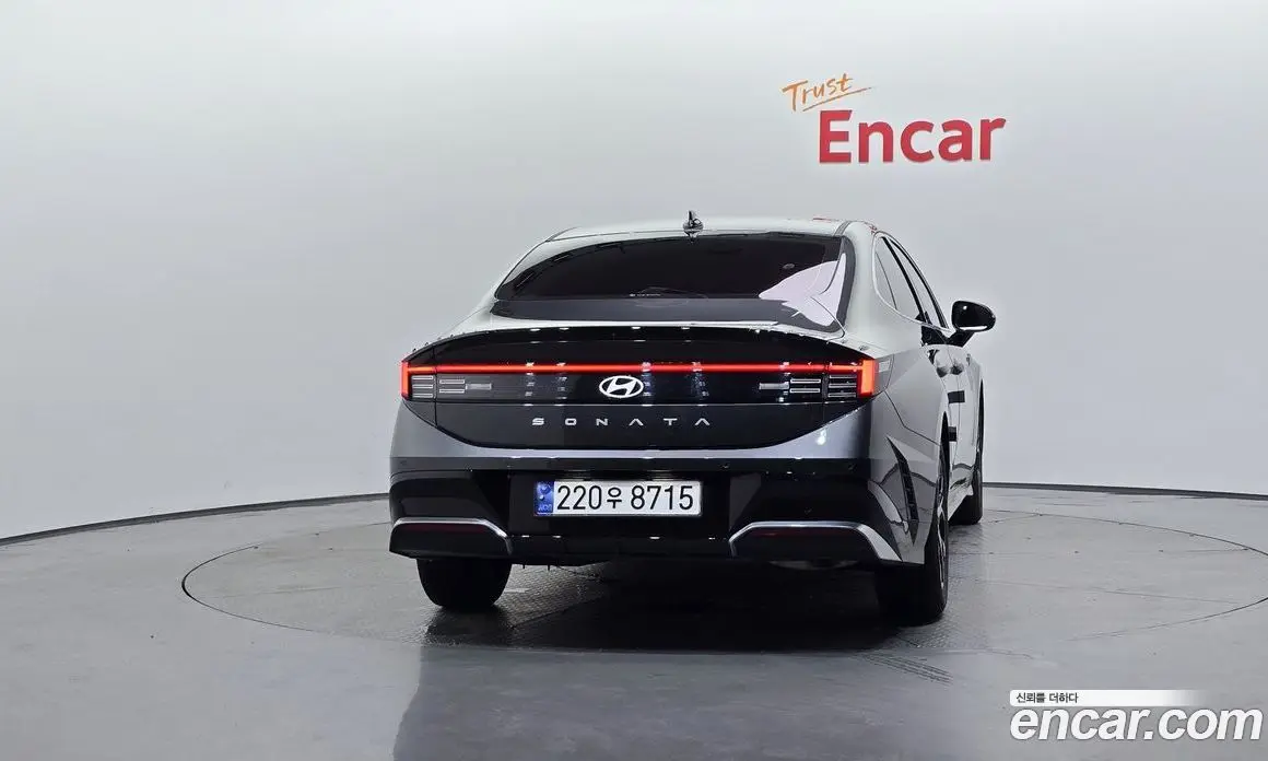 Hyundai Sonata 2024 2.0 автомат (гидро), фото 4