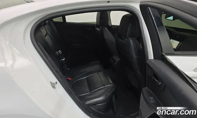 Jaguar XE 2016 2.0 автомат (гидро), миниатюра 11