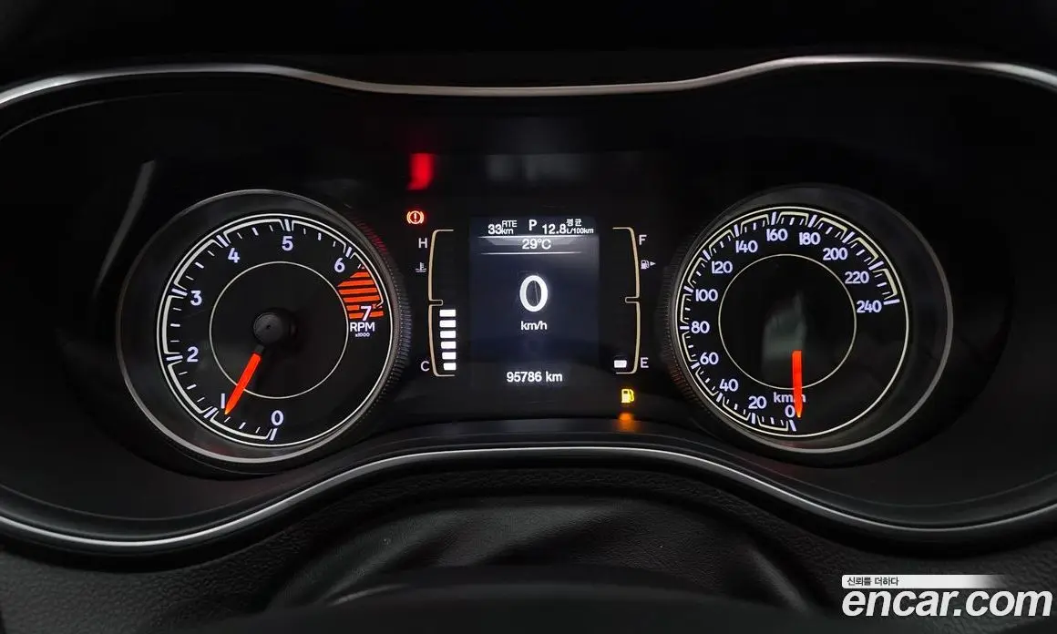 Jeep Cherokee 2019 2.4 автомат (гидро), фото 11